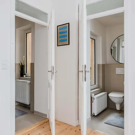 Apartment Modernes Im Hollaendischen Viertel